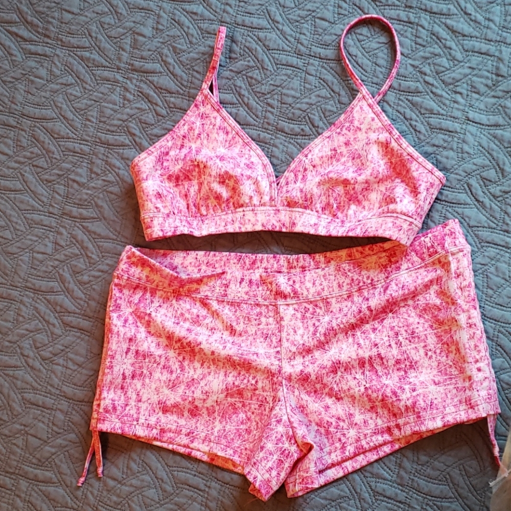 Mika yoga top and shorts